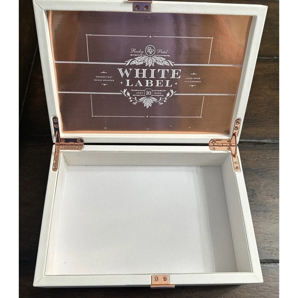 Rocky Patel White Label‎ Cigar Box - Leather with Rose Gold Hardware